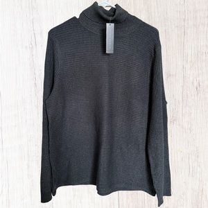 Women’s Long Sleeve Top in Dark Gray